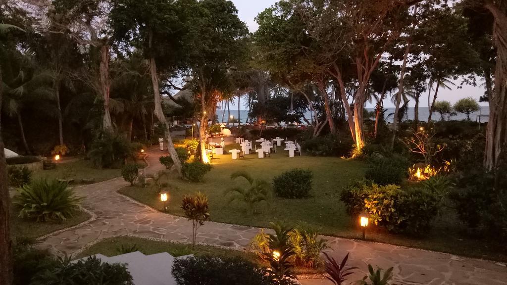 Ocean Village Club (Adults Only) Диани-Бич Экстерьер фото