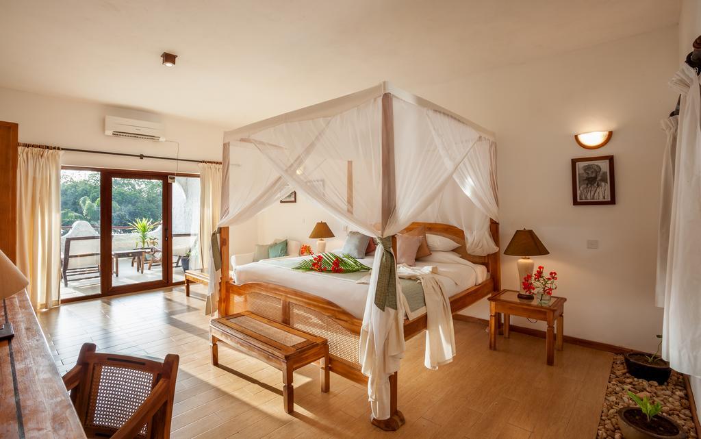 Ocean Village Club (Adults Only) Диани-Бич Экстерьер фото